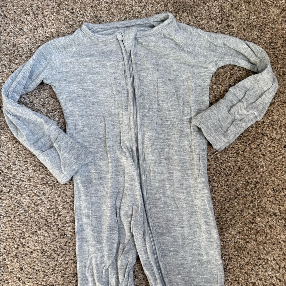 Little Sleepies gray zippy